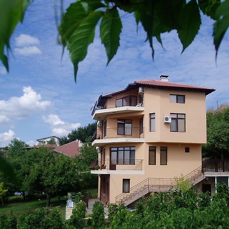 Villa Prolet General-Kantardzsievo Szoba fotó